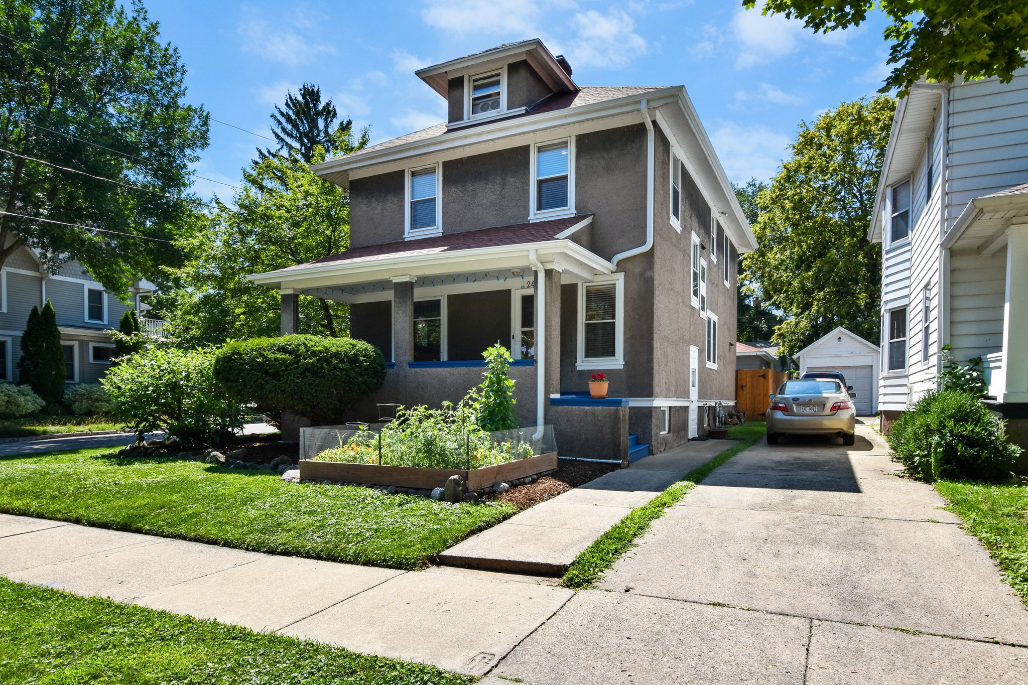 4-web-or-mls-2437-sommers-ave