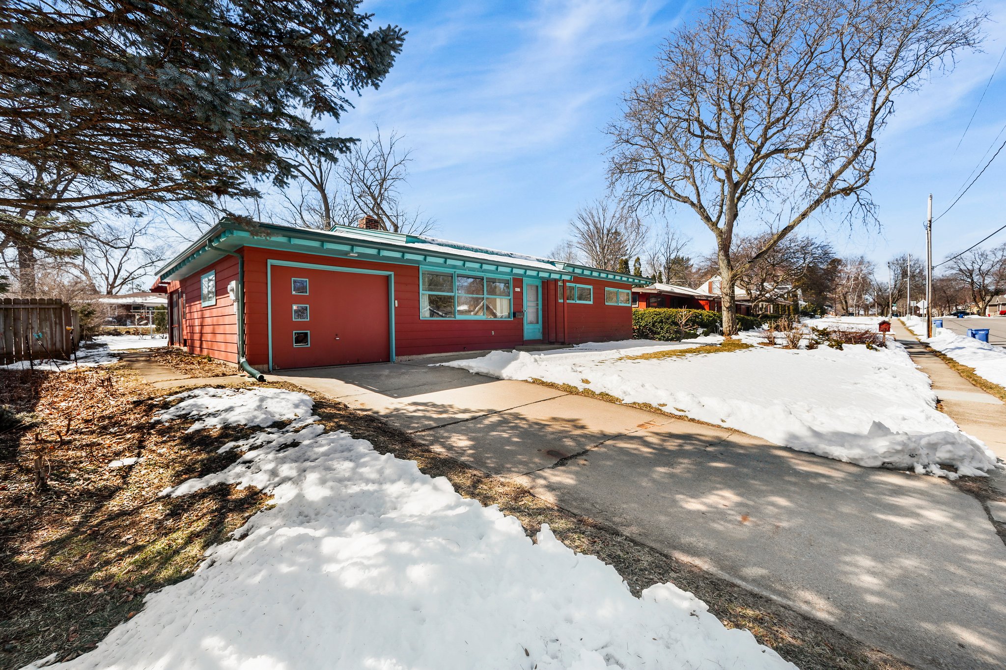 3-web-or-mls-6825-maywood-ave
