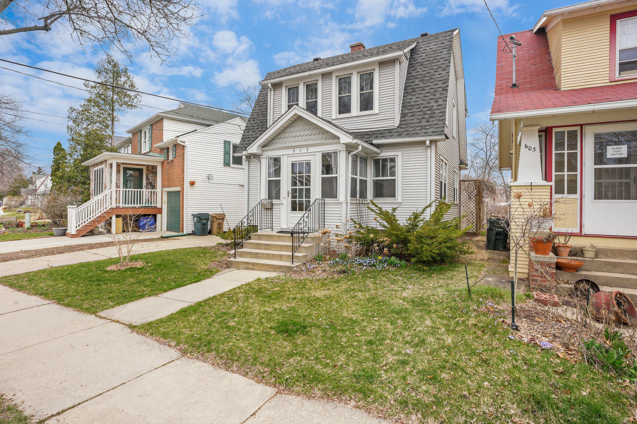 2-web-or-mls-517-russell-st