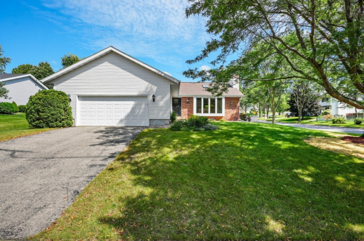 1-web-or-mls-2602-wentworth-dr