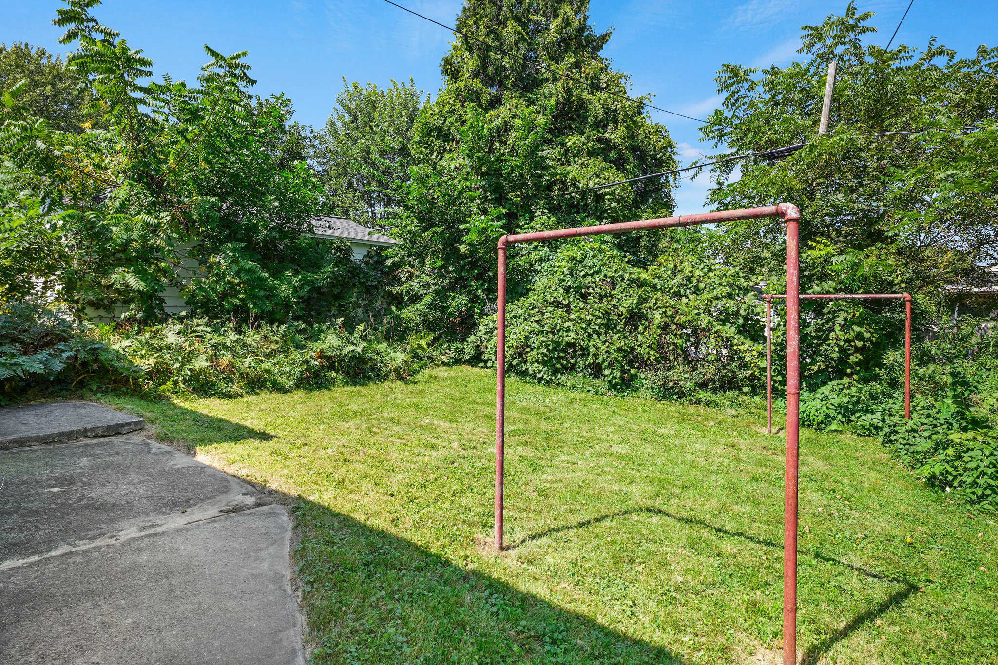 8-web-or-mls-1822-heath-ave