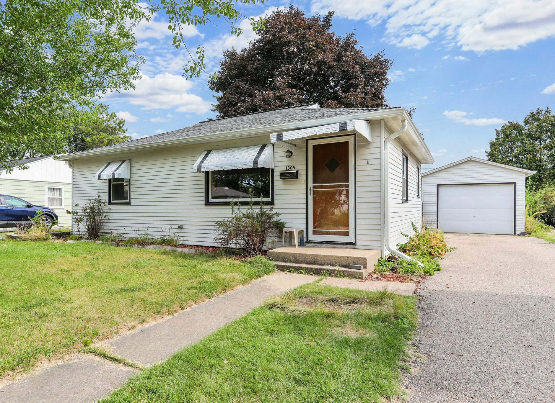 1-web-or-mls-1305-rosedale-ave