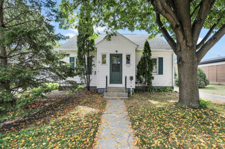 1-web-or-mls-1717-schlimgen-ave