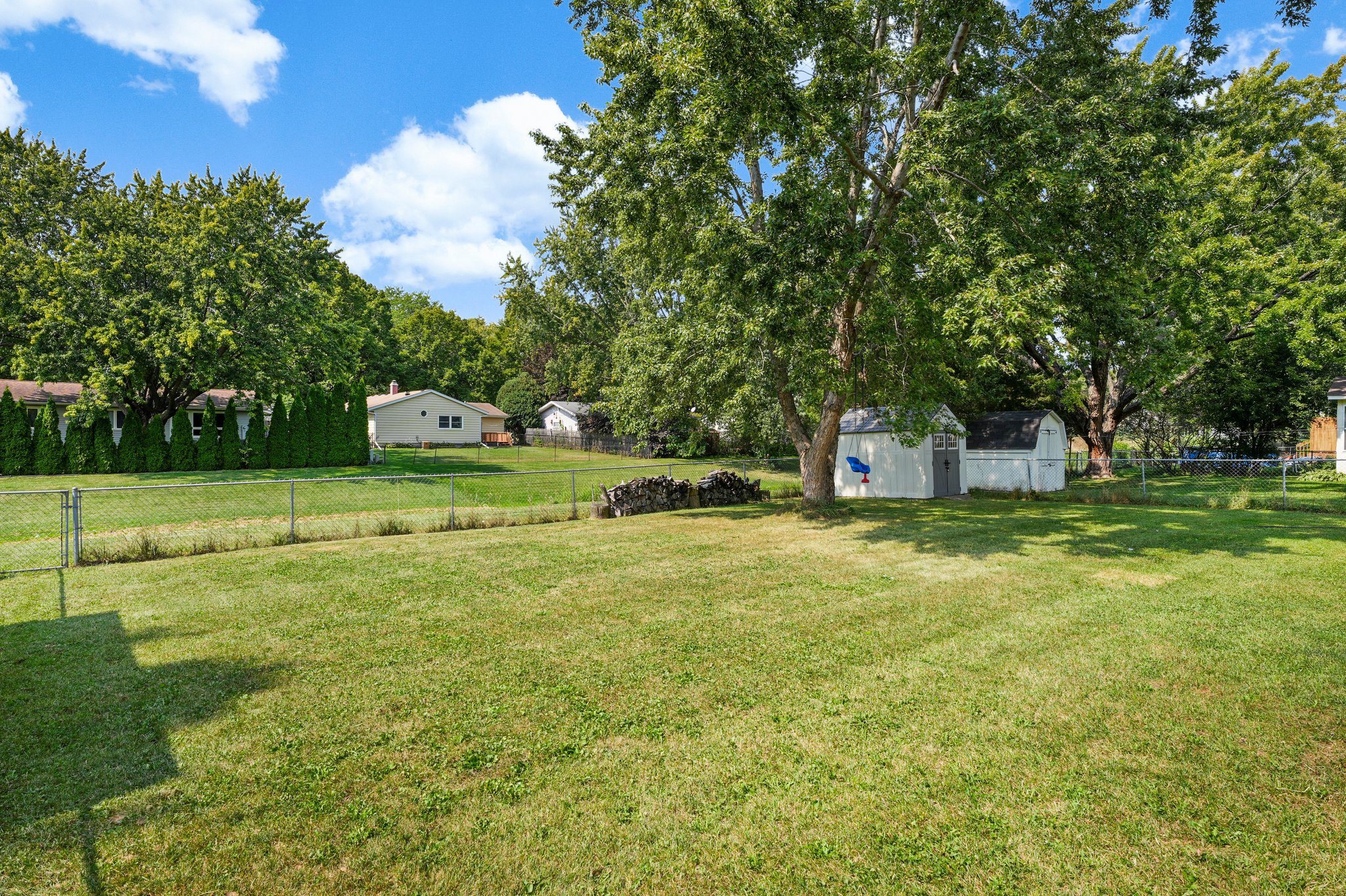 9-web-or-mls-1622-grafton-rd