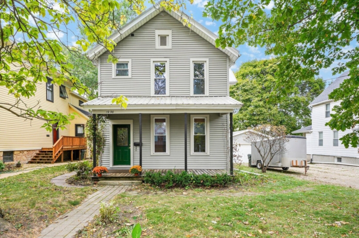 1-web-or-mls-1238-e-dayton-st