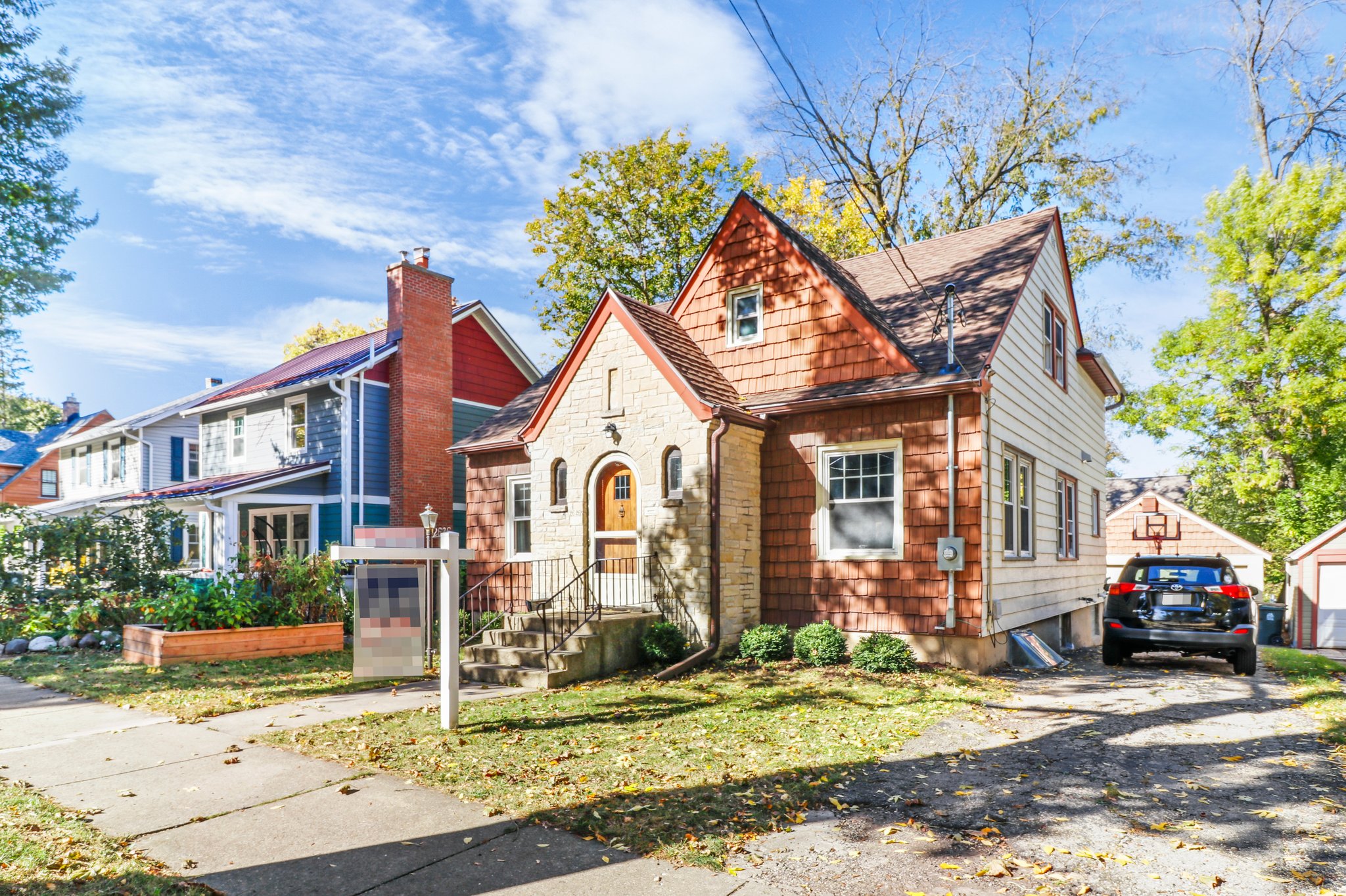 3-web-or-mls-2626-chamberlain-ave