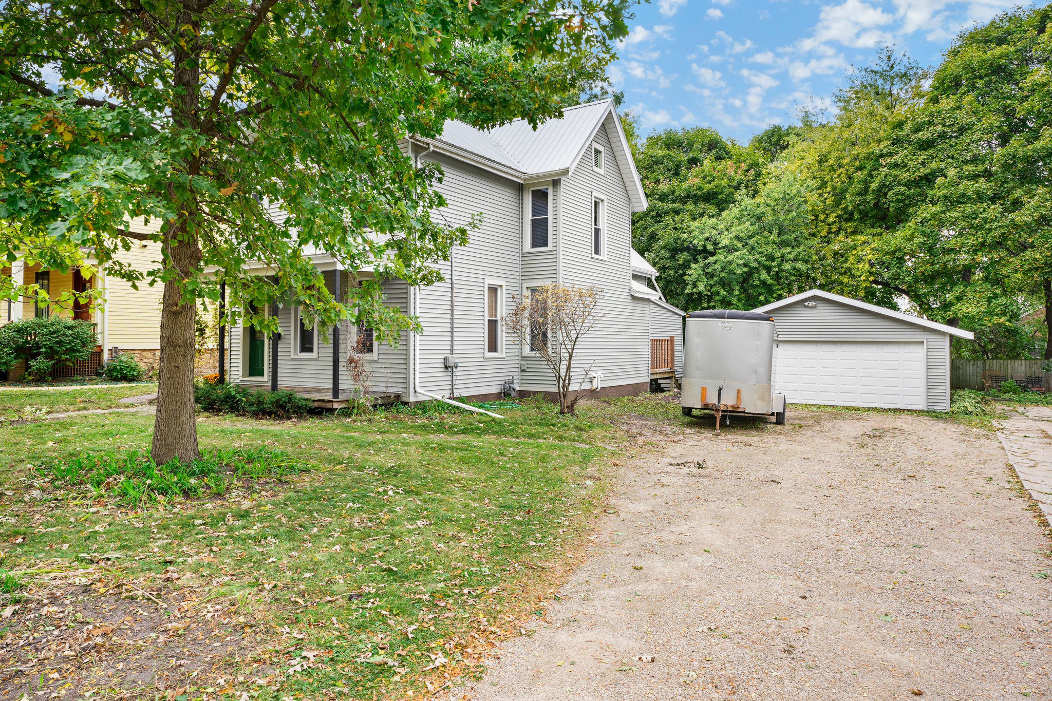 5-web-or-mls-1238-e-dayton-st