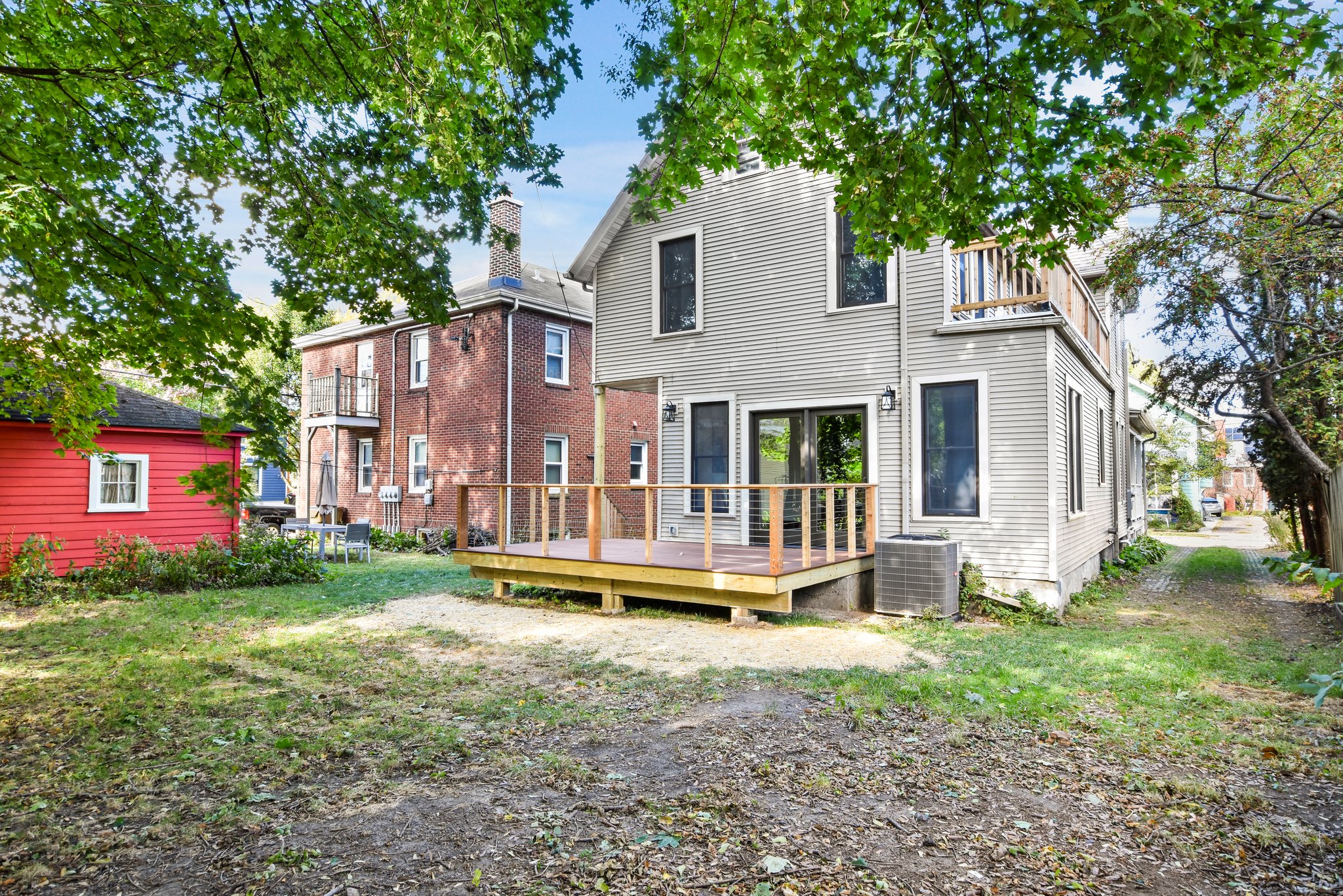 8-web-or-mls-2407-sommers-ave