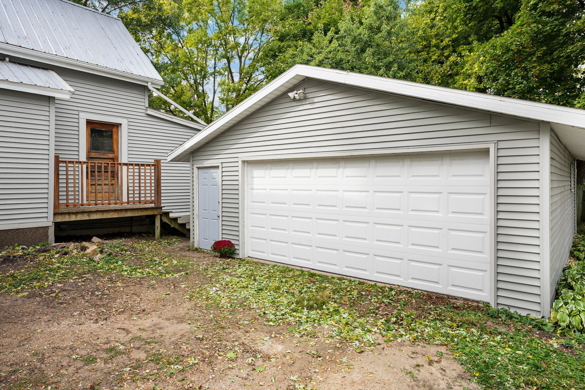 9-web-or-mls-1238-e-dayton-st