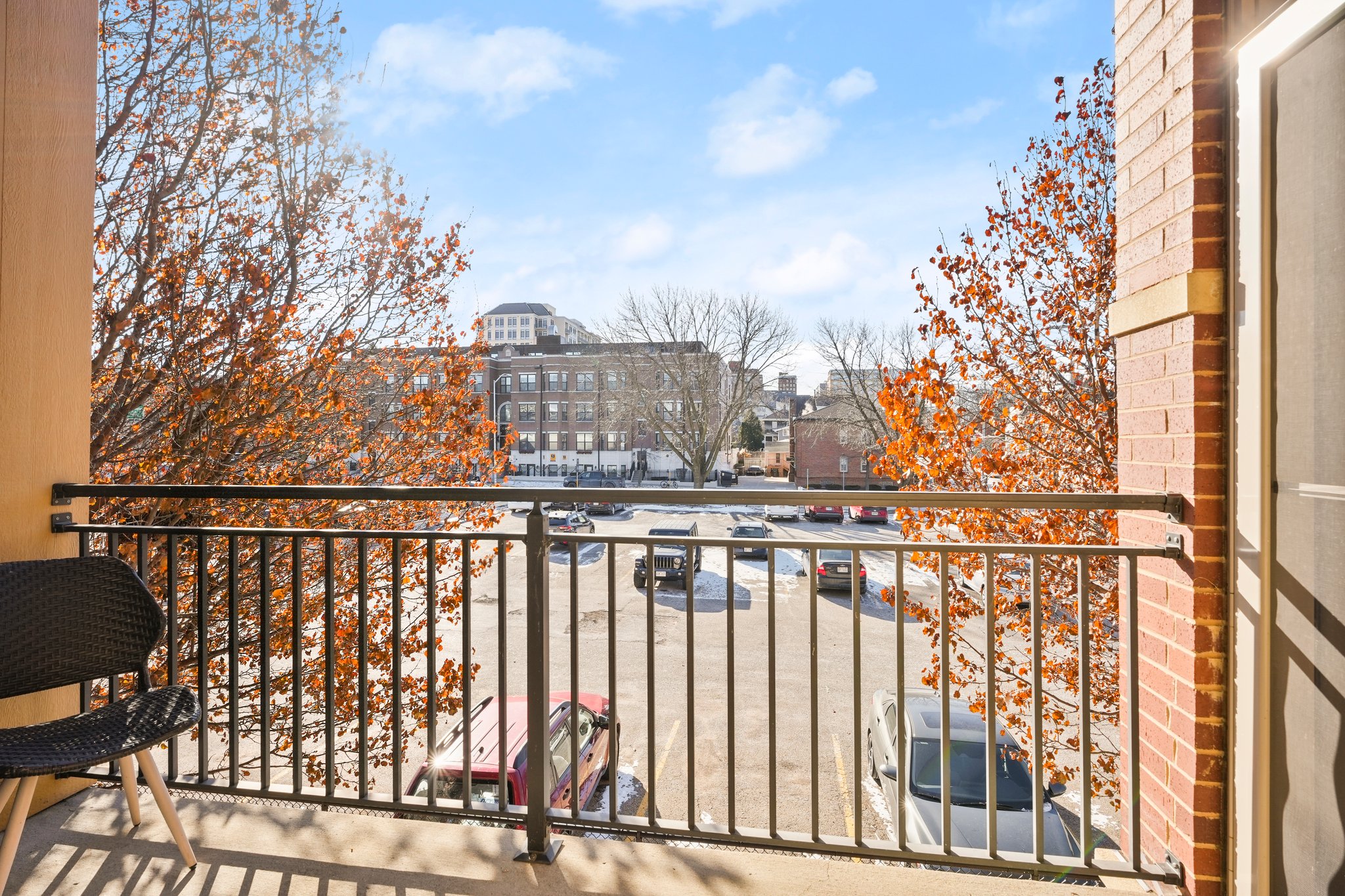 35-web-or-mls-625-e-mifflin-st-201